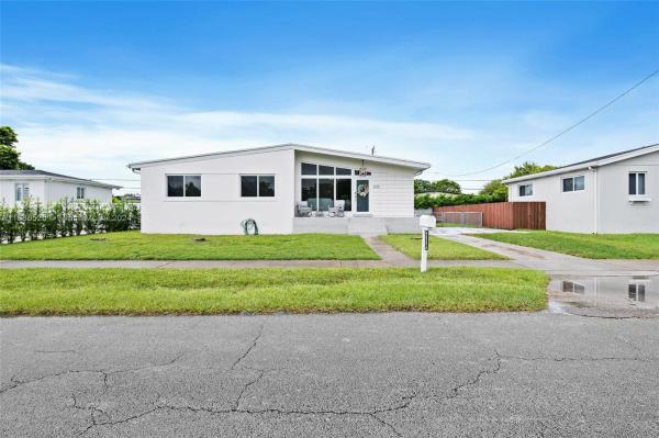 Coral Way Village, 8270 SW 28th St, Westchester, Florida 33155, image 1