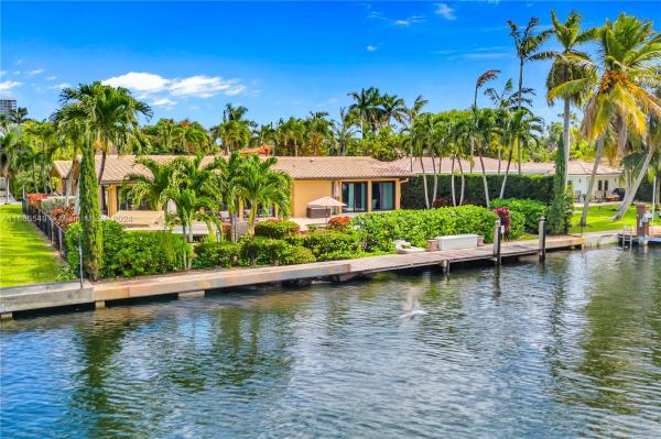 Golden Isles, 636 Hibiscus Dr, Hallandale Beach, Florida 33009, image 1
