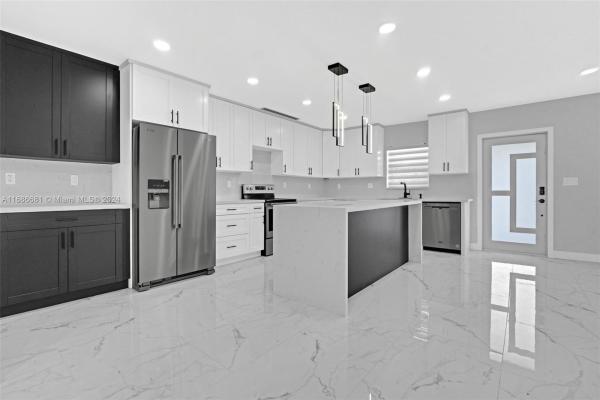 Richmond Townhouse, 11414 SW 148th Ln, Richmond Heights, Florida 33176, image 1