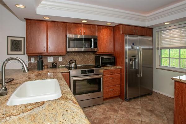 Cypress Grove At Palm-Aire, 4000 Cypress Grove Way #510, Pompano Beach, Florida 33069, image 1