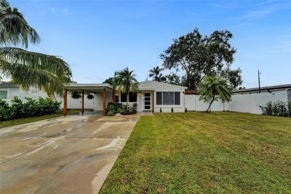 Driftwood Acres, 6821 Atlanta St, Hollywood, Florida 33024, image 2