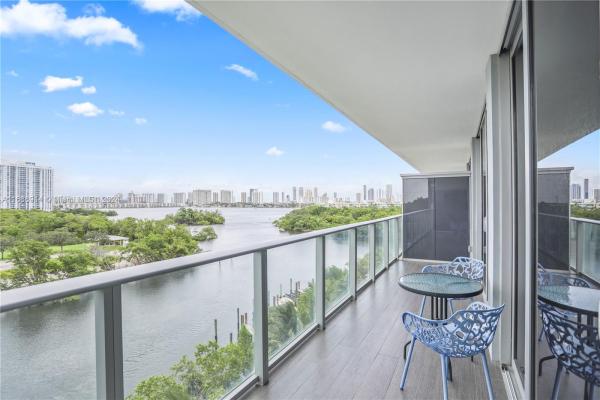 The Harbour North Tower, 16385 Biscayne Blvd #604, North Miami Beach, Florida 33160, image 1