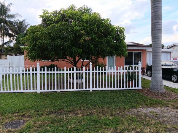 Playland Isles, 4863 SW 44th Ter, Dania Beach, Florida 33314, image 1