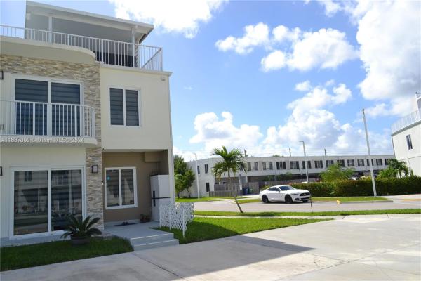 Paradise Gardens, 13951 SW 259th Way, Kendall, Florida 33032, image 1