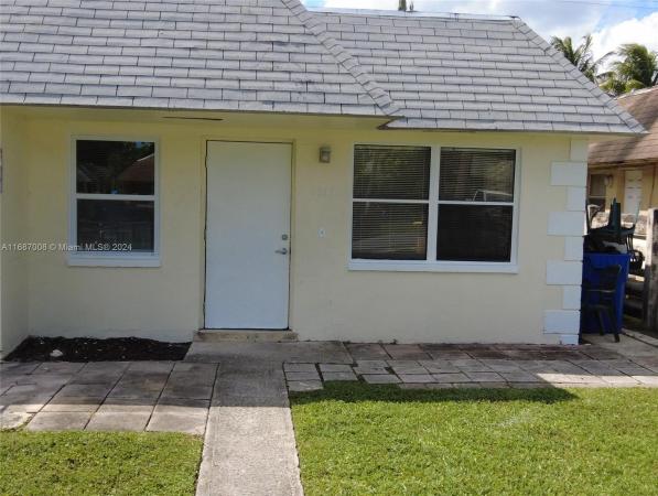 South Middle River, 1333 NW 8th Ave #1333, Fort Lauderdale, Florida 33311, image 1