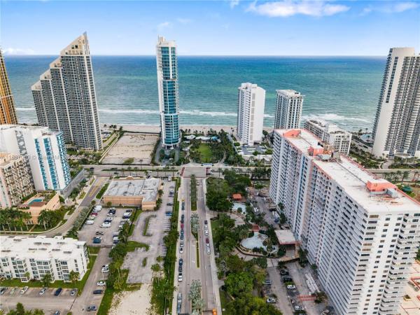 Winston Towers 600, 210 174th St #1906, Sunny Isles Beach, Florida 33160, image 1