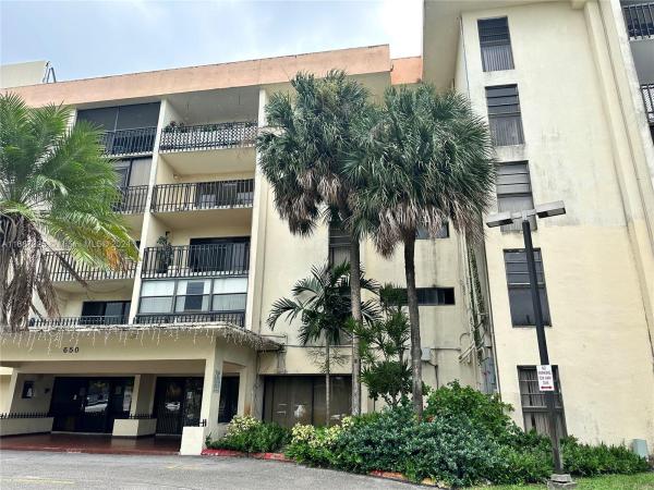Victory Gardens, 650 NE 149th St #106F, Golden Glades, Florida 33161, image 1