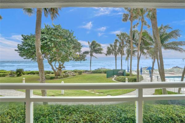 Cove Beach Club, 500 SE 21st Ave #211, Deerfield Beach, Florida 33441, image 1