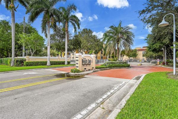 Sheridan Beach Club, 519 E Sheridan St #106, Dania Beach, Florida 33004, image 1