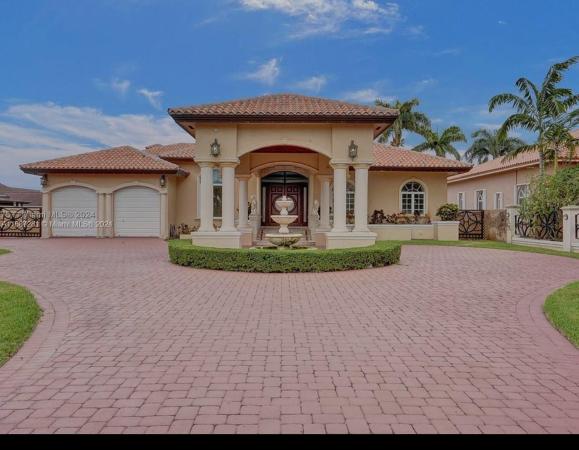 13970 SW 20th St, Unincorporated Dade County, Florida 33175, image 2