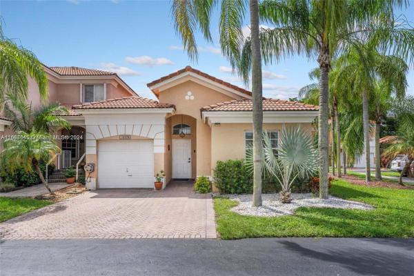 Lennar Townhomes At Forest Lakes, 16378 SW 103 0, The Hammocks, Florida 33196, image 1