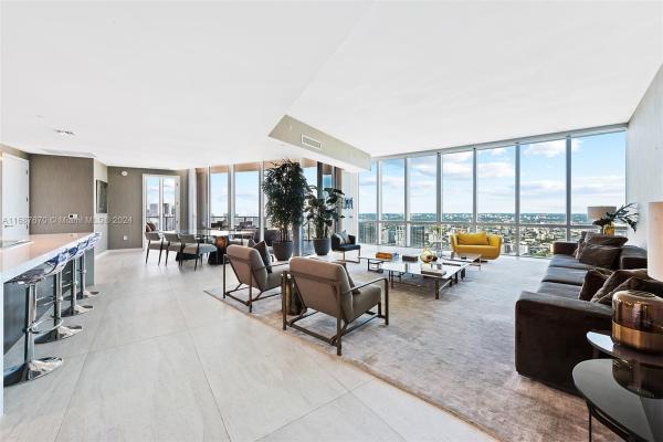 Paramount Miami Worldcenter, 851 NE 1st Ave #PH 5112, Miami, Florida 33132, image 1
