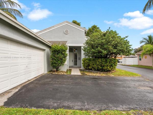 Sugar Bay, 10627 Lago Welleby Dr, Sunrise, Florida 33351, image 1