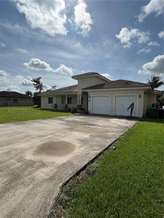 Emerald Greens, 20494 SW 325th St, Redland, Florida 33030, image 1