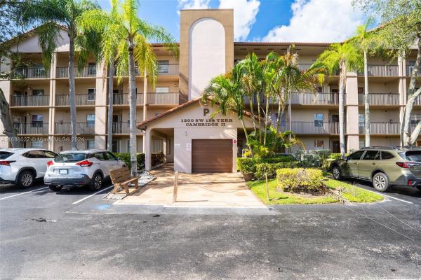 Cambridge At Century Village, 1300 SW 124th Ter #107P, Pembroke Pines, Florida 33027, image 1