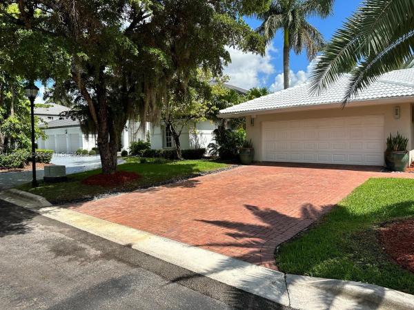 Doral Estates, 9466 NW 54th Doral Cir Ln, Doral, Florida 33178, image 1