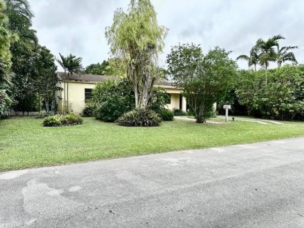 Bird Road Terrace, 6610 SW 45th St, Westwood Lakes, Florida 33155, image 3
