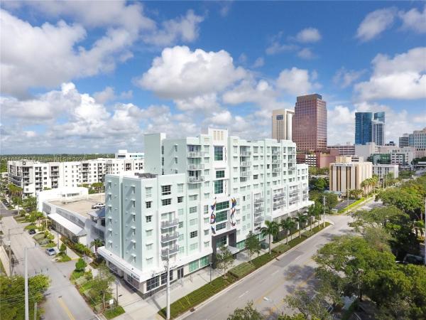 Bryan, 805 SE 3rd Ave #1021, Fort Lauderdale, Florida 33316, image 1