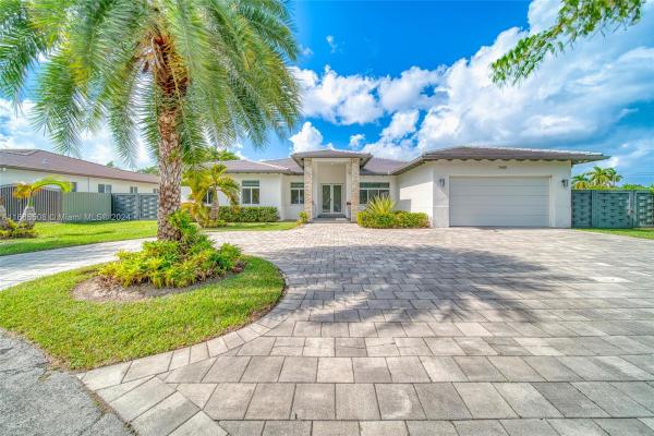 Red Berry Estates, 7400 SW 124th Ct, Kendale Lakes, Florida 33183, image 1