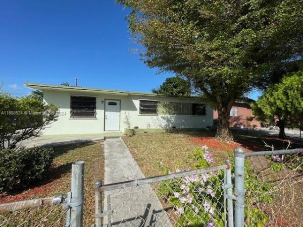 Lincoln Estates, 10791 SW 221st St, Goulds, Florida 33170, image 1