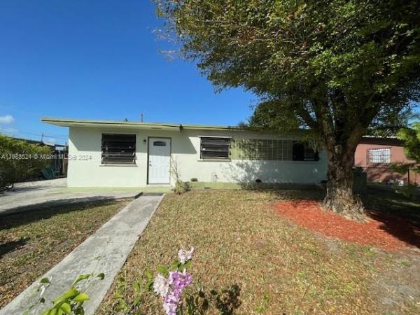 Lincoln Estates, 10791 SW 221st St, Goulds, Florida 33170, image 2