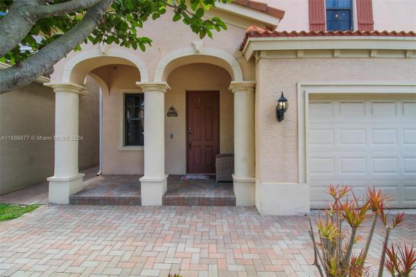 Champion Lakes, 680 NE 191st St, Ives Estates, Florida 33179, image 3