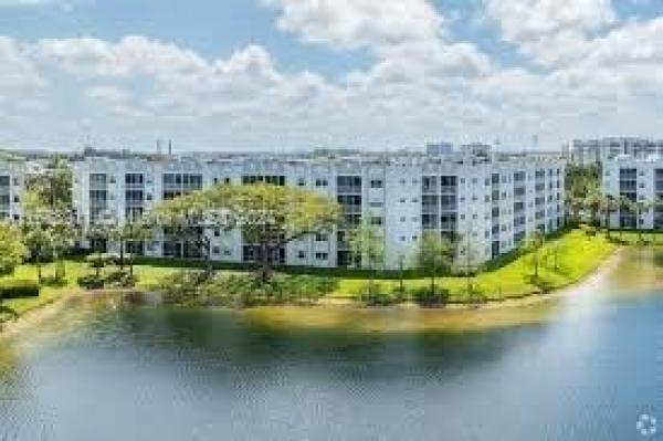 Captiva At Doral Isles, 10720 NW 66th St #411, Doral, Florida 33178, image 1