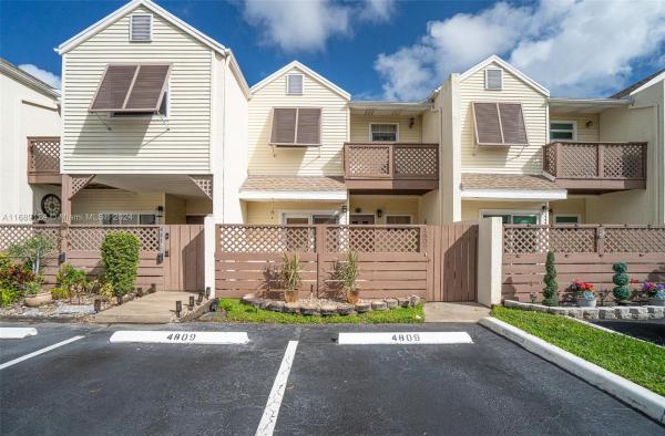 Coconut Key, 4809 S Hemingway Cir #81, Margate, Florida 33063, image 1