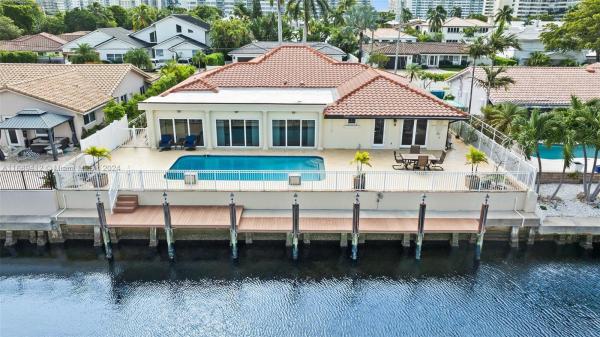 Bermuda Riviera, 3333 NE 38th St, Fort Lauderdale, Florida 33308, image 1
