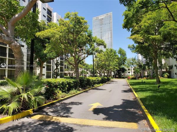 Plaza Of The Americas, 17021 N Bay Rd #412-IV, Sunny Isles Beach, Florida 33160, image 1