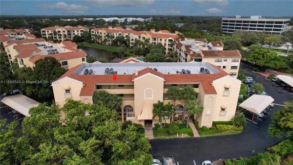 Uno Lago, 600 Uno Lago Dr #404, Juno Beach, Florida 33408, image 1