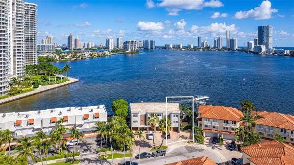 Villas On The Bay, 3929 NE 171st St #D, North Miami Beach, Florida 33160, image 1