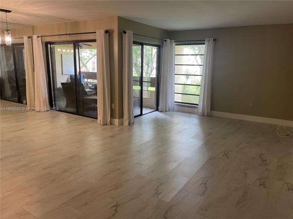 Kenland Bend North, 8810 SW 123rd Ct #M205, The Crossings, Florida 33186, image 1