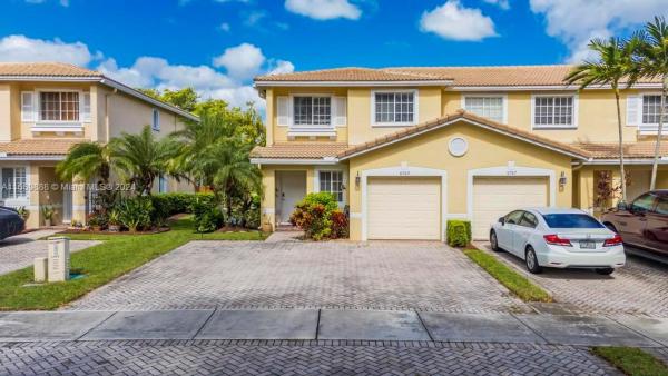 Hampton Hills, 8989 Chambers St, Tamarac, Florida 33321, image 1