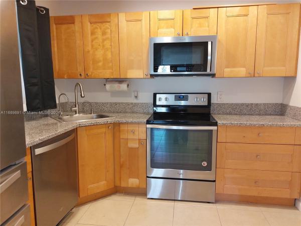 Karanda Village, 3433 NW 47th Ave #3195, Pompano Beach, Florida 33063, image 1