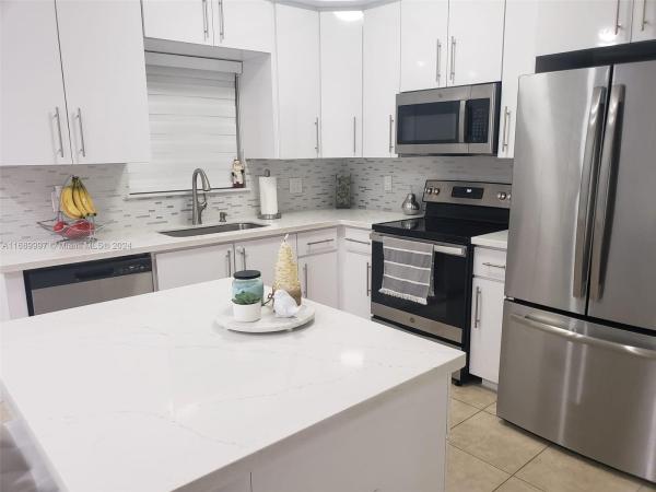 Venetia Groves, 1532 SE 31st Ct #., Homestead, Florida 33035, image 1