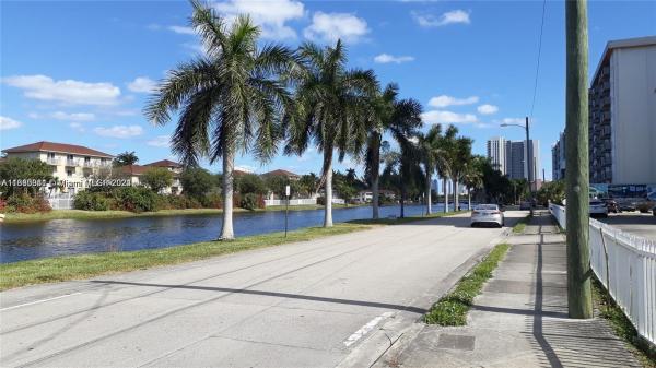 Crestview Towers, 2025 NE 164th St #215, North Miami Beach, Florida 33162, image 1
