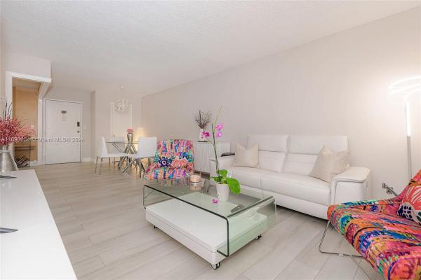 Plantation Place, 6700 Cypress Rd #107, Plantation, Florida 33317, image 1