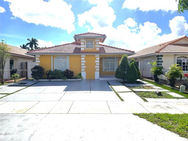Golden Eagle Estates, 9982 NW 127th St, Hialeah Gardens, Florida 33018, image 1