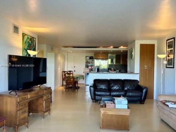 Commodore Club West, 155 Ocean Lane Dr #312, Key Biscayne, Florida 33149, image 1