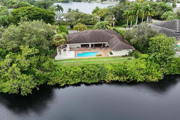 Hammocks Oaks Harbor, 440 Rovino Ave, Coral Gables, Florida 33156, image 1