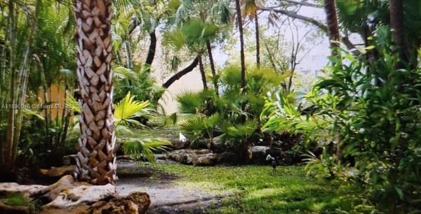 Park East, 210 NW 87th Ave #L102, Fountainebleau, Florida 33172, image 1