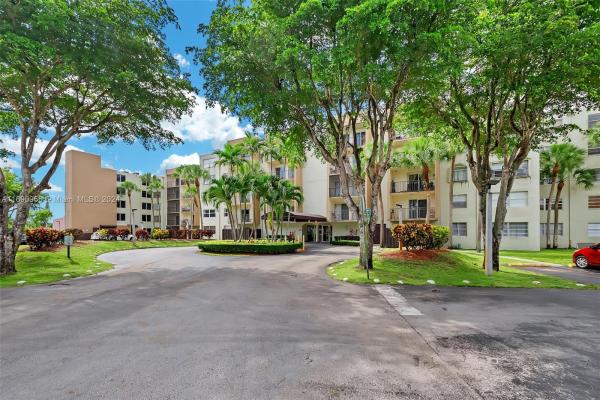 Cypress Club Of Kendale, 14250 SW 62nd St #317, Kendale Lakes, Florida 33183, image 1