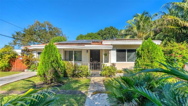 NW 27 Ave Heights, 2595 NW 164th St, Miami Gardens, Florida 33054, image 1
