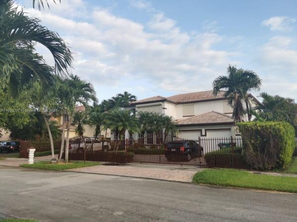 Hammocks Shores, 15555 SW 114th St, The Hammocks, Florida 33196, image 1