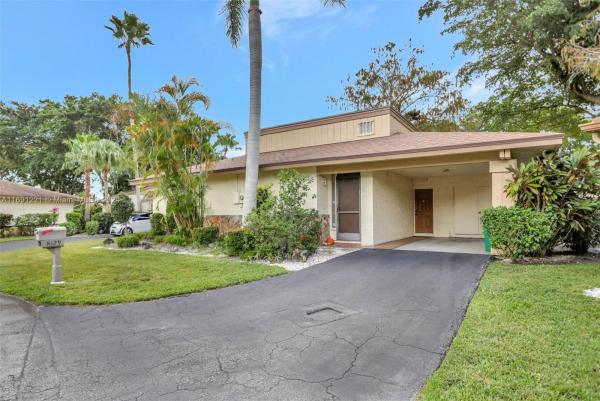 Villas At Woodmont, 8129 Princess Palm Cir #24, Tamarac, Florida 33321, image 1