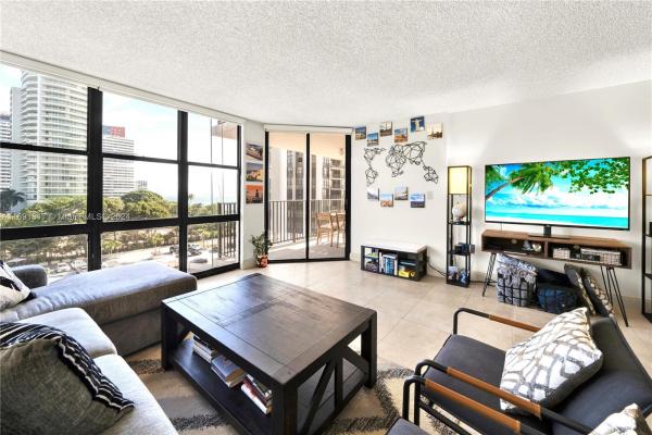 Brickell Place, 1901 Brickell Ave #B711, Miami, Florida 33129, image 1