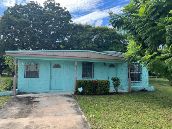 Blakely, 1809 N 16th St, Fort Pierce, Florida 34950, image 1