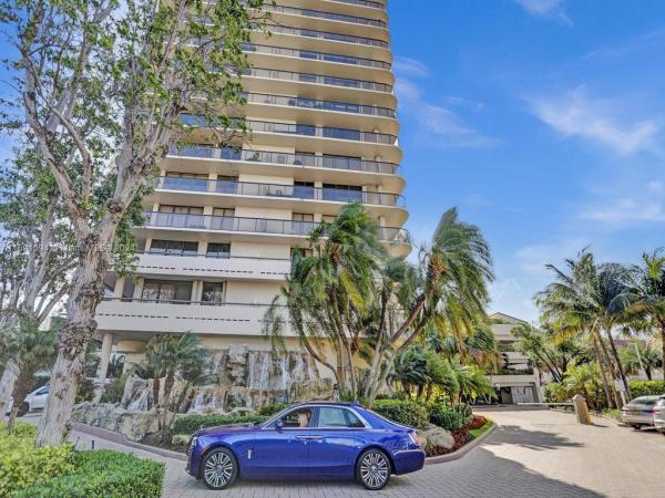Turnberry Isle South, 19667 Turnberry Way #4C, Aventura, Florida 33180, image 1