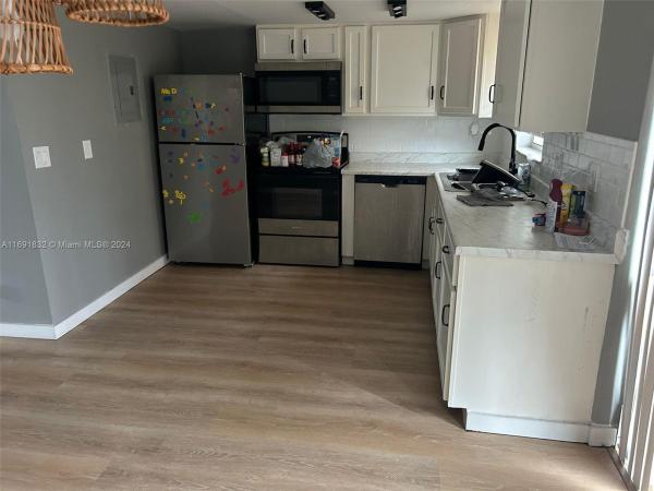 Royal Oaks, 5321 NW 27th St #A4, Lauderhill, Florida 33313, image 1
